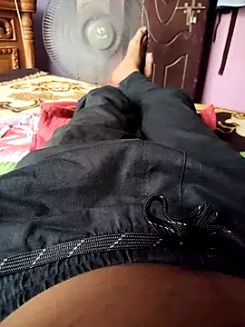 Snapshot of magicmovemen chatting on February 25, 2026, 10:26 am magicmovemen online show from February 25, 2026, 10:26 am