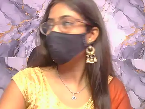 Aayesha-queen online show from June 12, 2026, 4:21 am