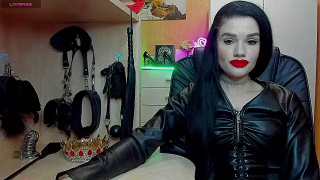 Snapshot of KristiTopxx chatting on May 21, 2026, 8:17 pm KristiTopxx online show from May 21, 2026, 8:17 pm