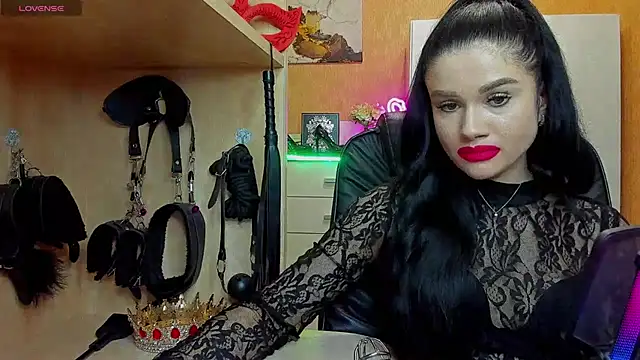 Snapshot of KristiTopxx chatting on May 10, 2026, 8:00 pm KristiTopxx online show from May 10, 2026, 8:00 pm