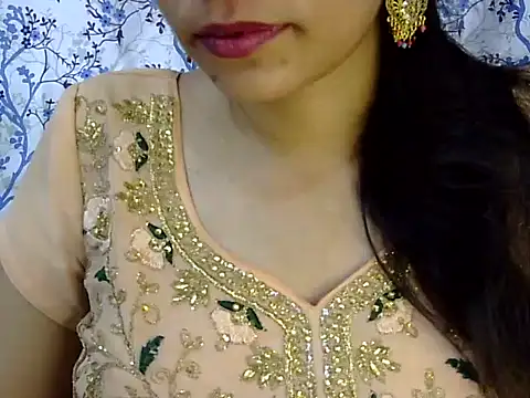 Neha Sharma2 online show from June 21, 2026, 1:06 pm