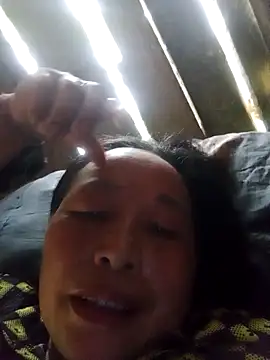 Snapshot of heesuu11 chatting on March 17, 2026, 5:54 am heesuu11 online show from March 17, 2026, 5:54 am