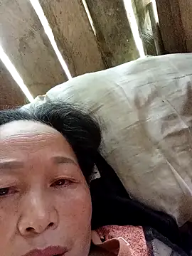 Snapshot of heesuu11 chatting on March 31, 2026, 6:04 am heesuu11 online show from March 31, 2026, 6:04 am