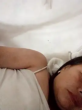 Snapshot of heesuu11 chatting on April 7, 2026, 6:10 pm heesuu11 online show from April 7, 2026, 6:10 pm