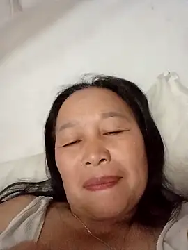 Snapshot of heesuu11 chatting on April 1, 2026, 1:41 pm heesuu11 online show from April 1, 2026, 1:41 pm