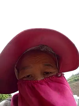 Snapshot of heesuu11 chatting on April 1, 2026, 8:59 am heesuu11 online show from April 1, 2026, 8:59 am