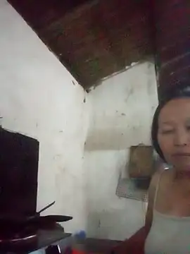 Snapshot of heesuu11 chatting on April 13, 2026, 12:53 pm heesuu11 online show from April 13, 2026, 12:53 pm