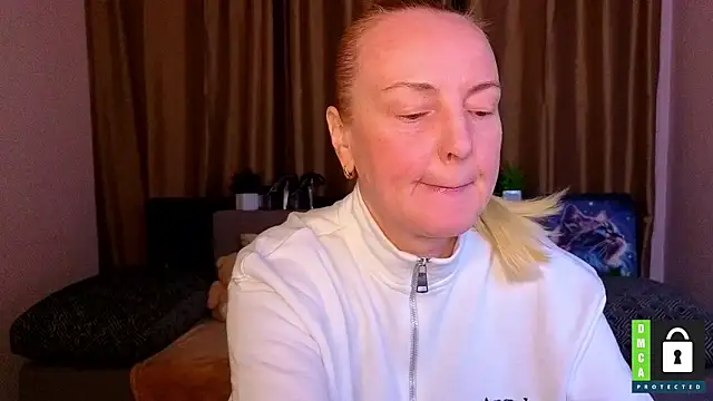 Snapshot of Bella_soulmate chatting on March 29, 2026, 11:23 am Bella soulmate online show from March 29, 2026, 11:23 am