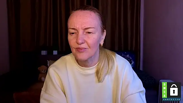 Snapshot of Bella_soulmate chatting on April 12, 2026, 11:24 am Bella soulmate online show from April 12, 2026, 11:24 am