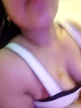 01 ANNA 01 online show from March 3, 2026, 12:17 am