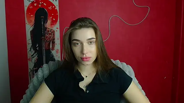 NikaMystic online show from May 8, 2026, 5:33 am