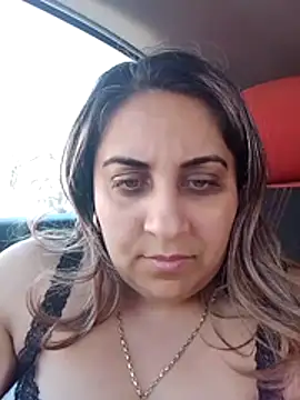 Snapshot of I_amXenox chatting on March 7, 2026, 9:37 am I amXenox online show from March 7, 2026, 9:37 am