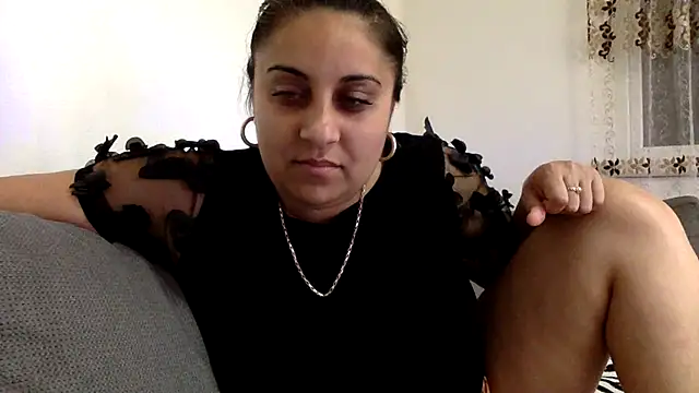 Snapshot of I_amXenox chatting on March 27, 2026, 9:54 am I amXenox online show from March 27, 2026, 9:54 am