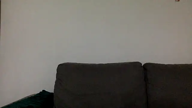 Snapshot of I_amXenox chatting on April 1, 2026, 2:14 pm I amXenox online show from April 1, 2026, 2:14 pm