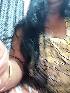 Snapshot of Moonae chatting on March 6, 2026, 12:22 pm Moonae online show from March 6, 2026, 12:22 pm