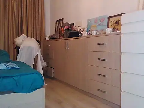 Snapshot of angelicfenix chatting on March 1, 2026, 4:29 pm angelicfenix online show from March 1, 2026, 4:29 pm