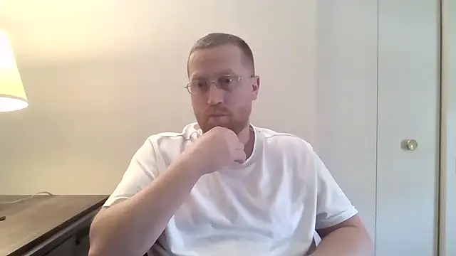 tytheexhibionist online show from March 25, 2026, 8:08 pm