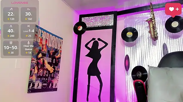 madison mujica  online show from March 2, 2026, 8:05 pm