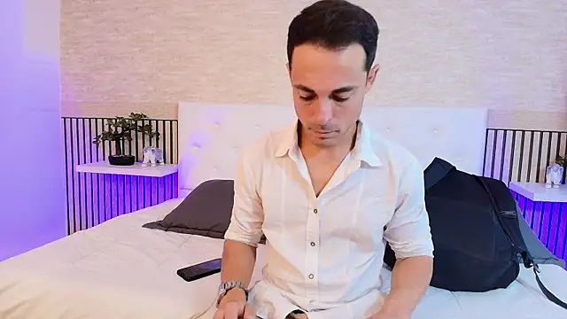 Adams Sanz online show from March 26, 2026, 7:12 pm