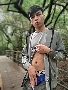 Snapshot of The_Conquer chatting on March 31, 2026, 6:54 pm The Conquer online show from March 31, 2026, 6:54 pm