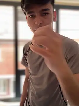 Snapshot of The_Conquer chatting on March 28, 2026, 6:42 pm The Conquer online show from March 28, 2026, 6:42 pm