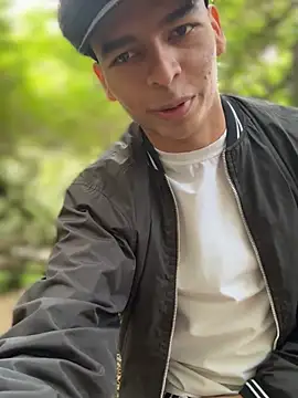 Snapshot of The_Conquer chatting on March 19, 2026, 7:03 pm The Conquer online show from March 19, 2026, 7:03 pm