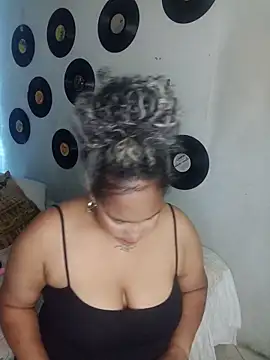 Snapshot of medusafox_ chatting on April 24, 2026, 4:25 am medusafox online show from April 24, 2026, 4:25 am