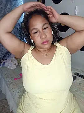 Snapshot of medusafox_ chatting on May 16, 2026, 5:06 am medusafox online show from May 16, 2026, 5:06 am