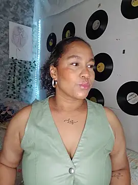 Snapshot of medusafox_ chatting on May 3, 2026, 5:12 am medusafox online show from May 3, 2026, 5:12 am