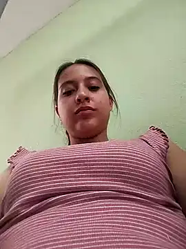 MaskedLatinaX online show from April 30, 2026, 8:05 pm