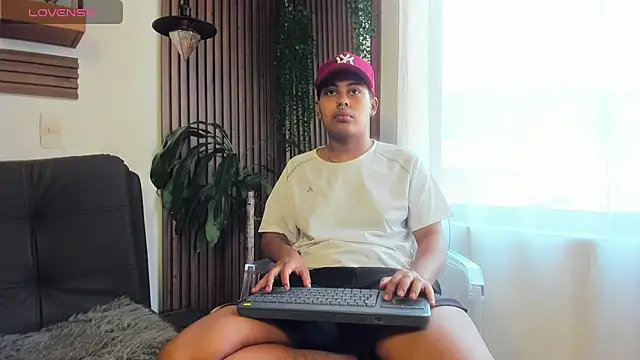 Noha  scott online show from March 12, 2026, 2:21 pm