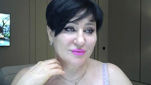 Snapshot of Kleotempt chatting on May 19, 2026, 8:16 pm Kleotempt online show from May 19, 2026, 8:16 pm