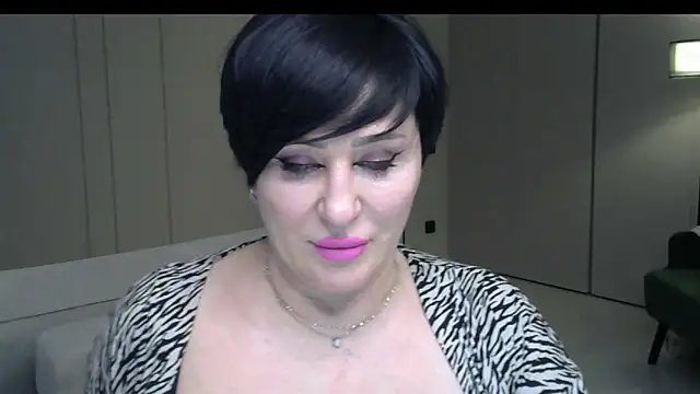 Snapshot of Kleotempt chatting on April 18, 2026, 7:07 pm Kleotempt online show from April 18, 2026, 7:07 pm
