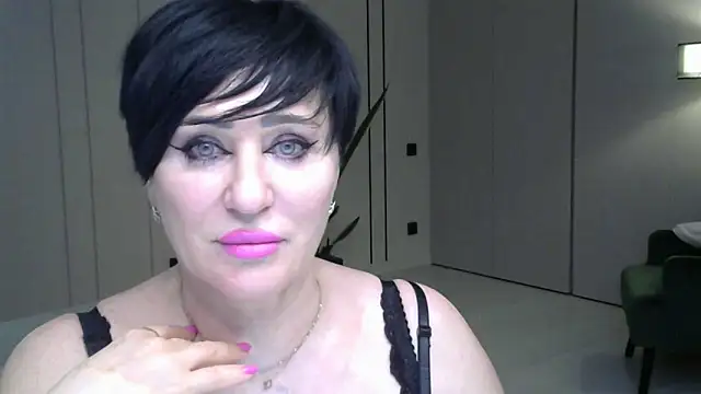 Snapshot of Kleotempt chatting on April 14, 2026, 11:54 pm Kleotempt online show from April 14, 2026, 11:54 pm
