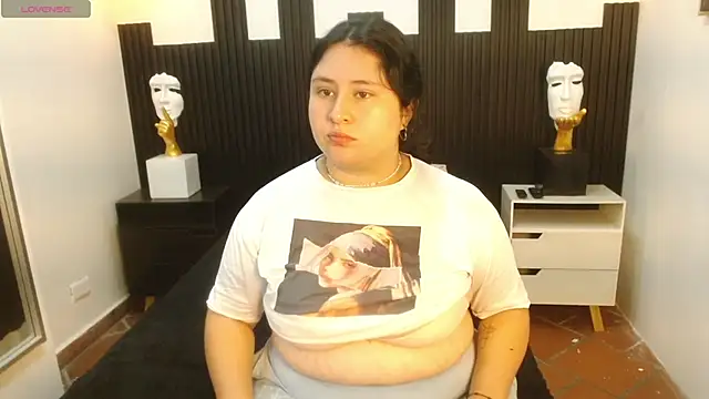 sienna cavalli online show from April 12, 2026, 12:30 pm