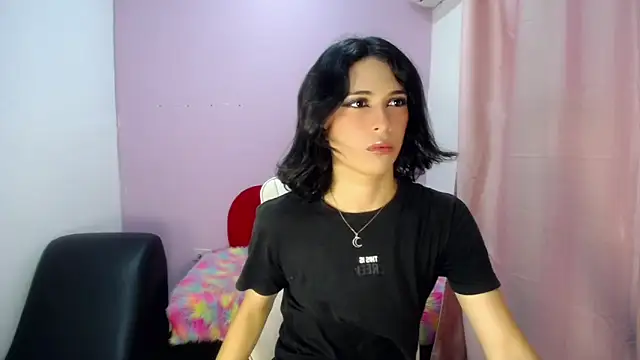 Larry craft online show from April 1, 2026, 8:39 pm