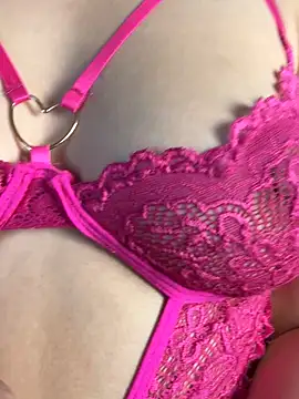 Ashleeyprincess01 online show from May 4, 2026, 12:41 pm