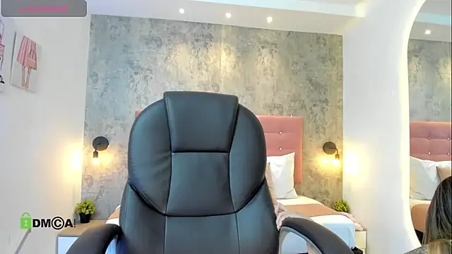 RomaBellanova online show from May 5, 2026, 7:28 pm