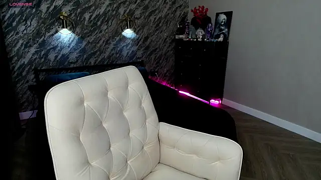 saykoblade online show from April 21, 2026, 1:42 am