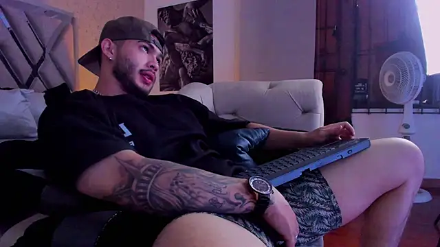 Vincentblack online show from June 16, 2026, 6:52 pm