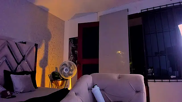Vincentblack online show from July 28, 2026, 4:42 am