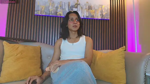 Elisasue online show from June 5, 2026, 3:22 am