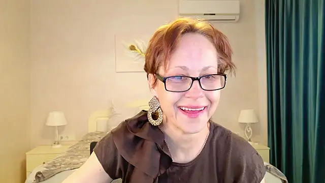 LioraWeiss online show from March 16, 2026, 6:06 am