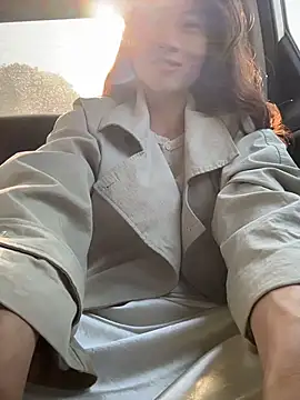 Snapshot of Mia-lp chatting on April 9, 2026, 1:40 am Mia-lp online show from April 9, 2026, 1:40 am