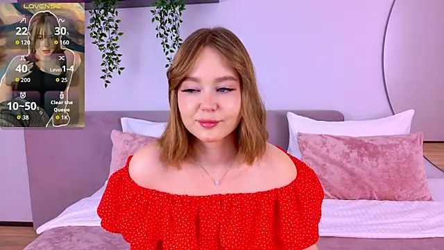 ElaraVance online show from July 9, 2026, 5:08 am