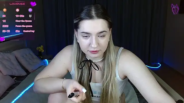 Snapshot of Smi1eF1ower chatting on February 27, 2026, 10:31 pm Smi1eF1ower online show from February 27, 2026, 10:31 pm