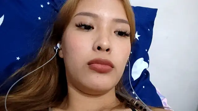 EllieCoconut001 online show from March 29, 2026, 10:50 am