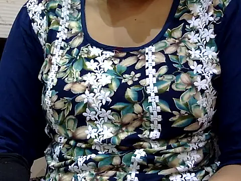 Snapshot of HOTY_SAPNA02sCyOz9QcTD chatting on March 9, 2026, 5:00 am HOTY SAPNA02sCyOz9QcTD online show from March 9, 2026, 5:00 am