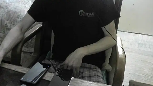 Snapshot of FiSTALiTY chatting on April 2, 2026, 9:16 am FiSTALiTY online show from April 2, 2026, 9:16 am