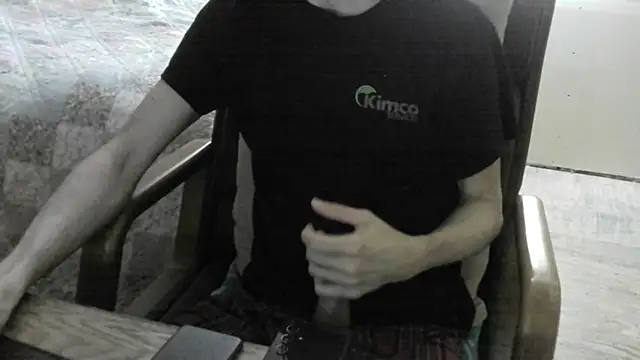 Snapshot of FiSTALiTY chatting on April 14, 2026, 11:37 am FiSTALiTY online show from April 14, 2026, 11:37 am